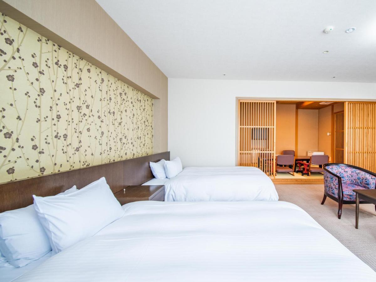 Yamashiro Onsen Miyabi No Yado Kaga Hyakumangoku Hotel Luaran gambar