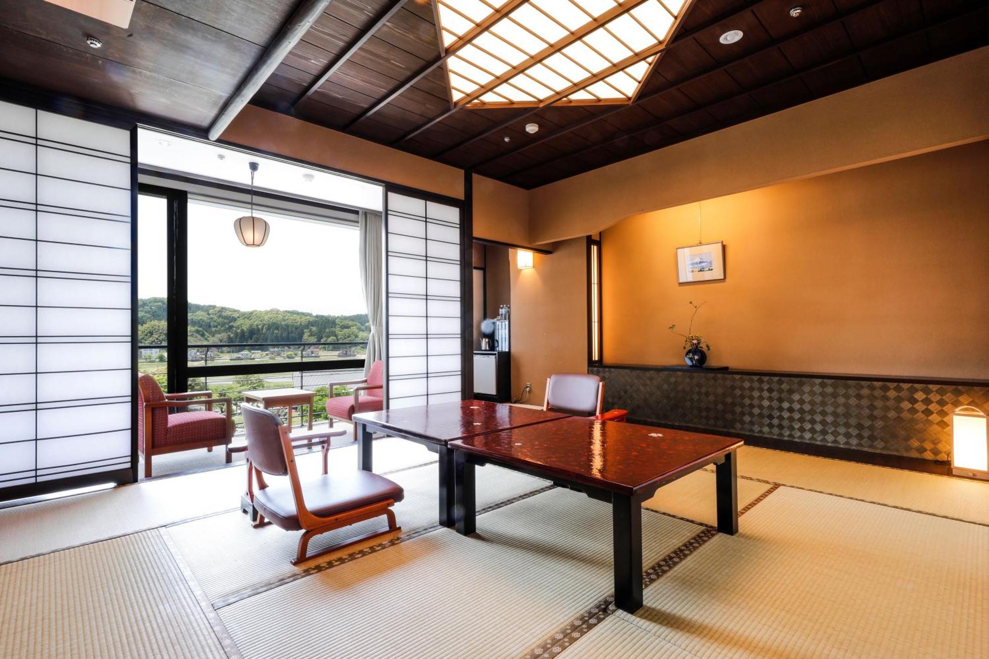 Yamashiro Onsen Miyabi No Yado Kaga Hyakumangoku Hotel Luaran gambar