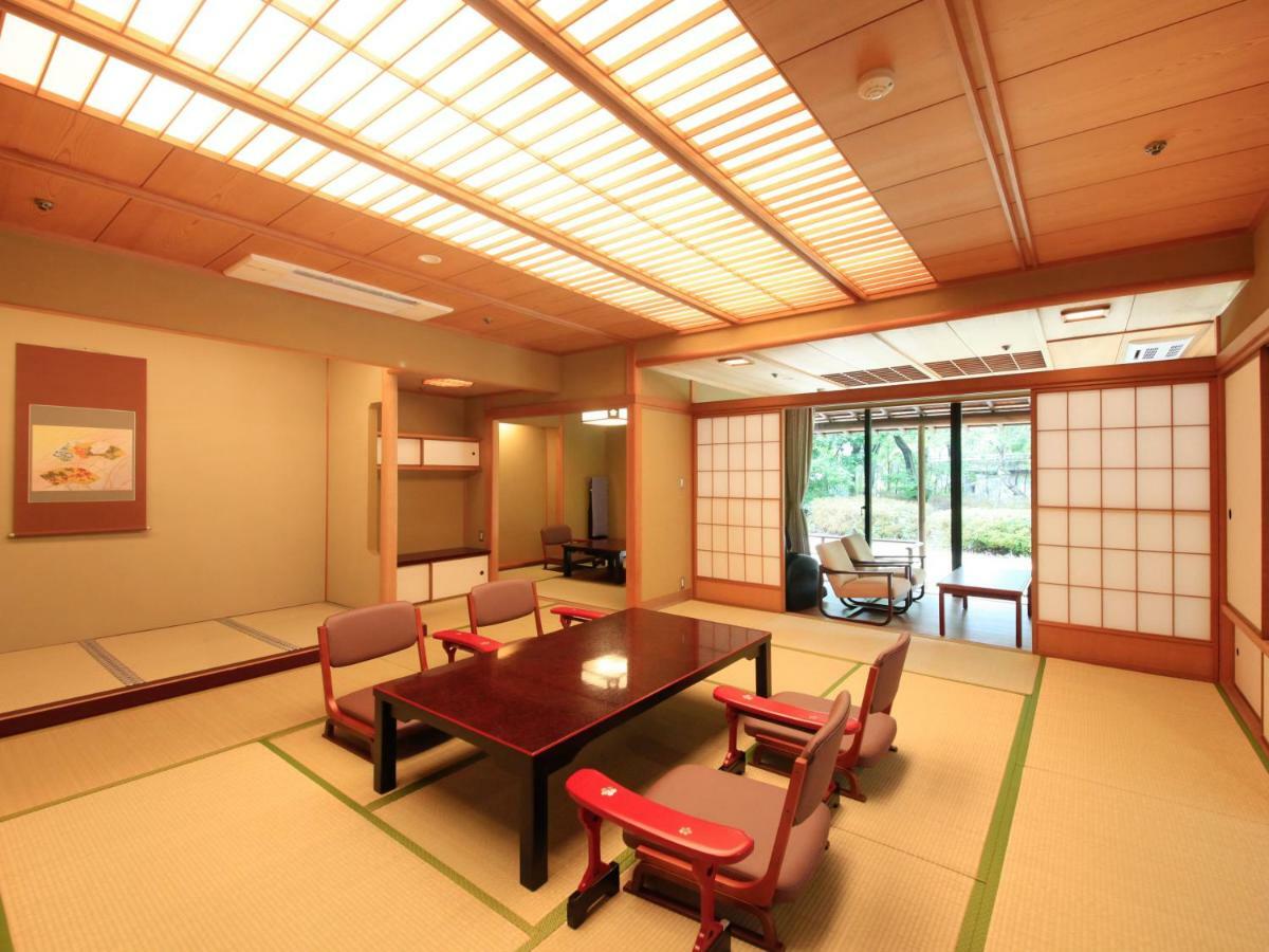 Yamashiro Onsen Miyabi No Yado Kaga Hyakumangoku Hotel Luaran gambar