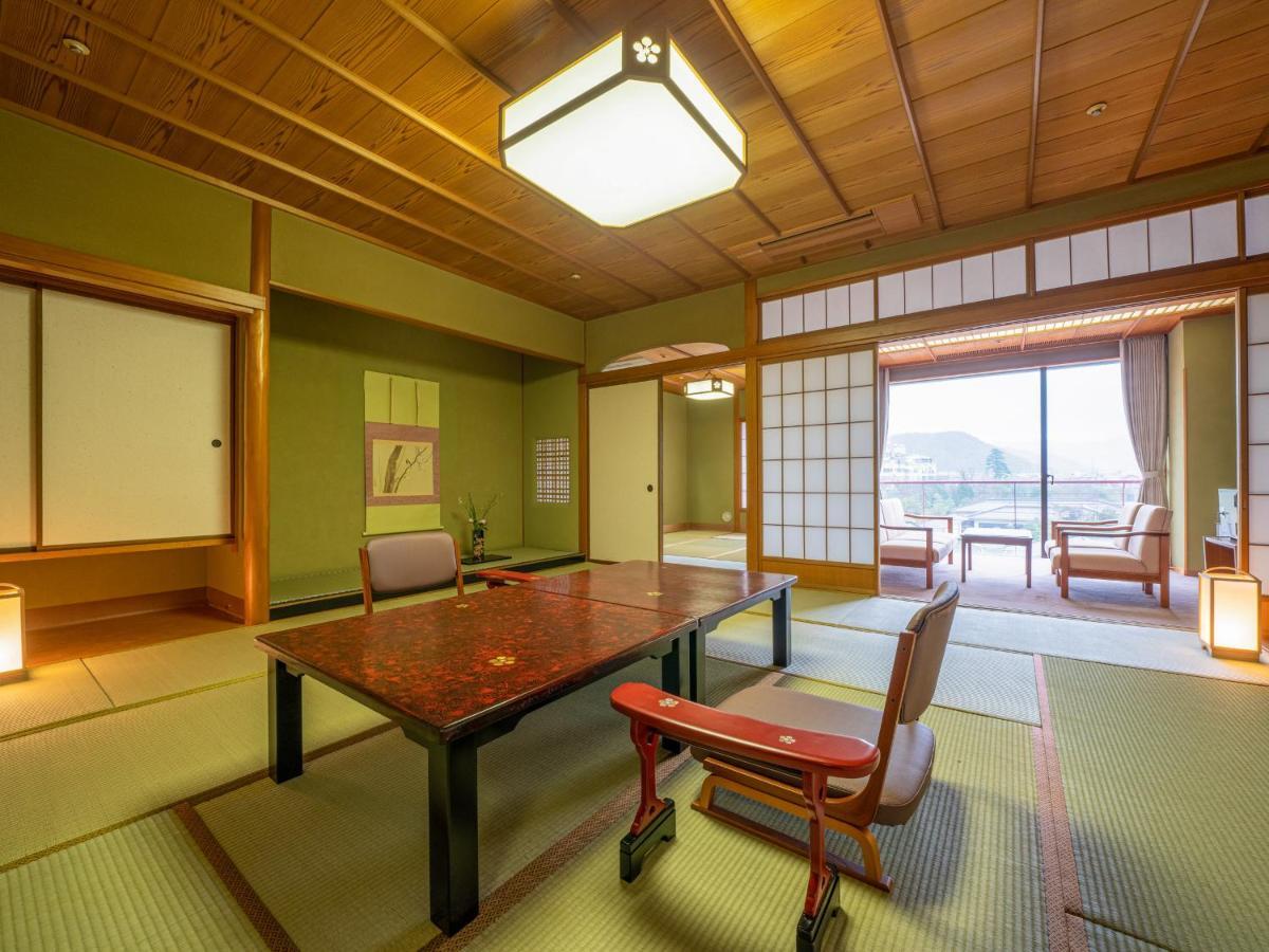 Yamashiro Onsen Miyabi No Yado Kaga Hyakumangoku Hotel Luaran gambar